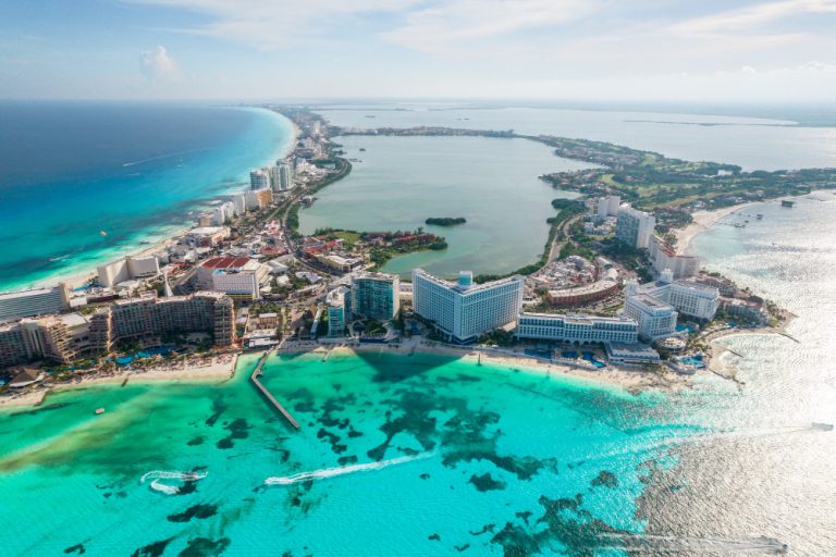 Descubre las playas más bonitas de México: un viaje por sus costas encantadoras